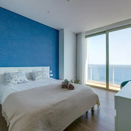 Апартаменты Super Luxury In Tigne Point, Amazing Sea Views *