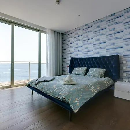 Super Luxury In Tigne Point, Amazing Sea Views Apartmán
