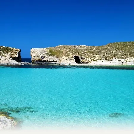 Super Luxury In Tigne Point, Amazing Sea Views Sliema