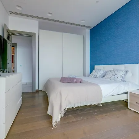 Super Luxury In Tigne Point, Amazing Sea Views アパート スリーマ