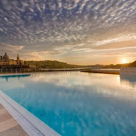 Super Luxury In Tigne Point, Amazing Sea Views *