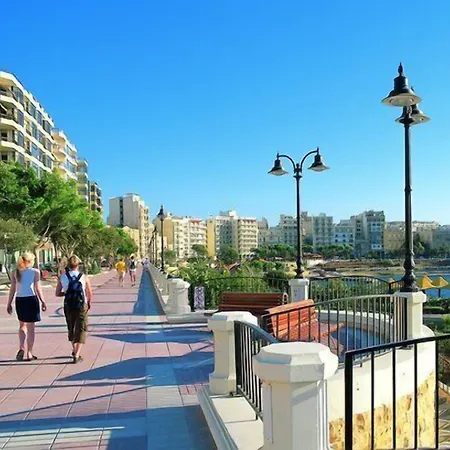 Appartamento Super Luxury In Tigne Point, Amazing Sea Views Sliema