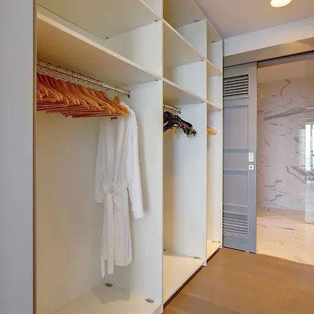 Super Luxury In Tigne Point, Amazing Sea Views Apartament *