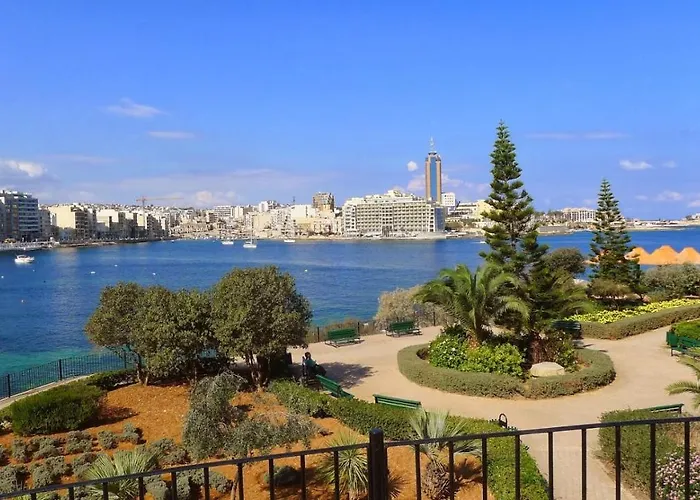 Super Luxury In Tigne Point, Amazing Sea Views Appartamento Sliema